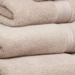 B&M Signature Zero Twist Hand Towel - Biscuit -Household Items Shop 317226 317228 317231 317233 Signature Zero Twist biscuit towels 2 2